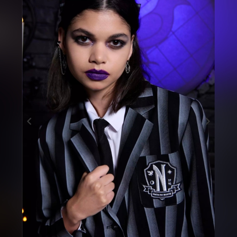 Wednesday Nevermore Academy Uniform Blazer With Embroidered Patch Size XL New - Picture 3 of 14